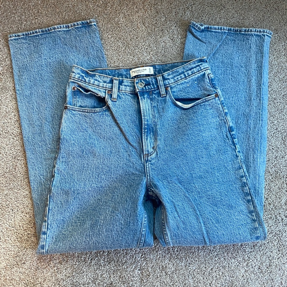 ABERCROMBIE & FITCH 90’s RELAXED HIGH RISE JEAN